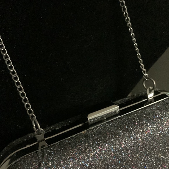 Dazzling Purse - Picture 12 of 16